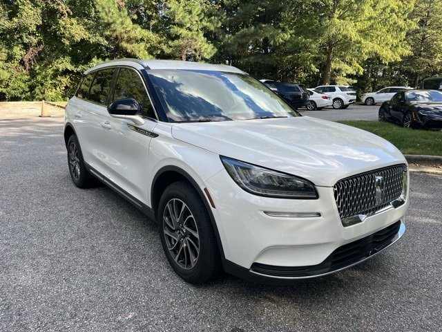 2020 Lincoln Corsair Standard photo 2