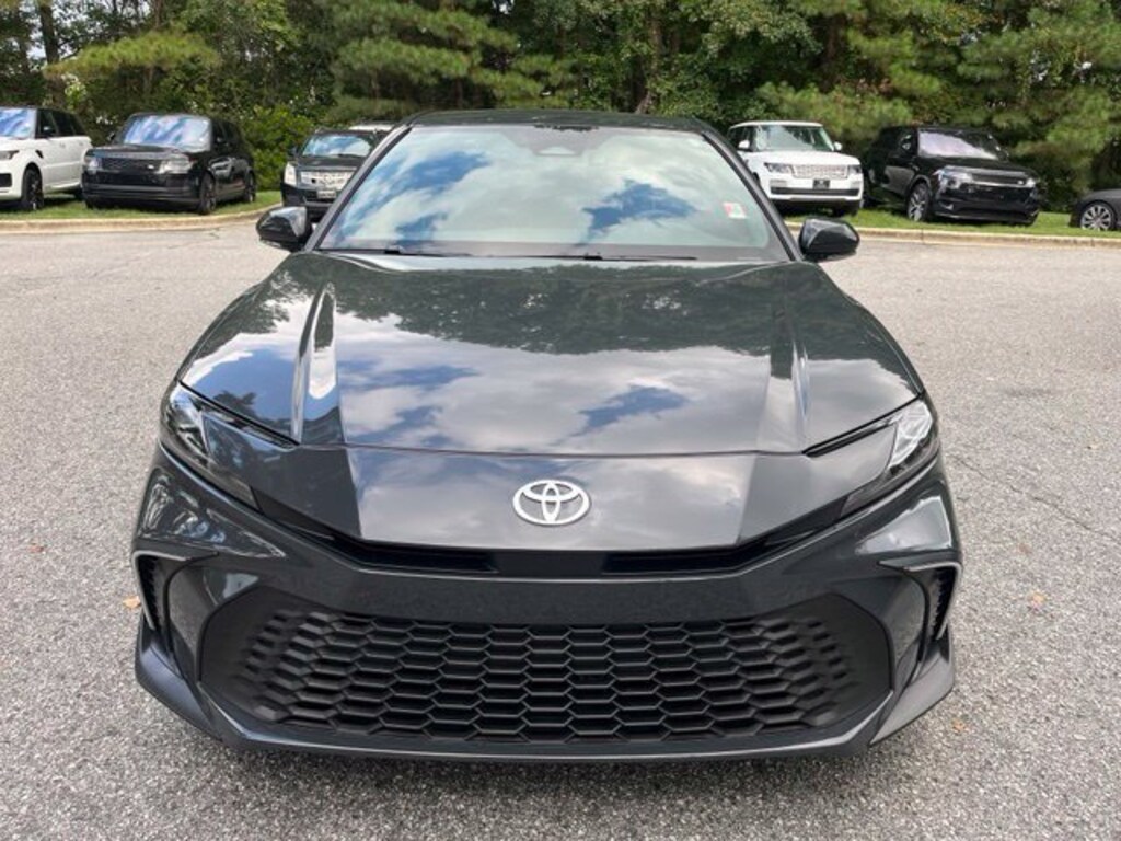 Used 2025 Toyota Camry SE Sedan