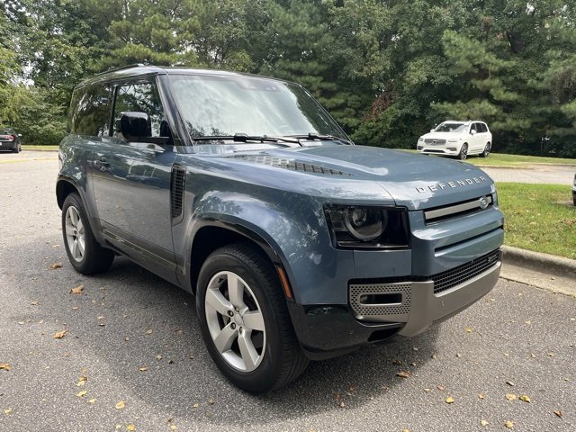 2023 Land Rover Defender X-Dynamic SE photo 2