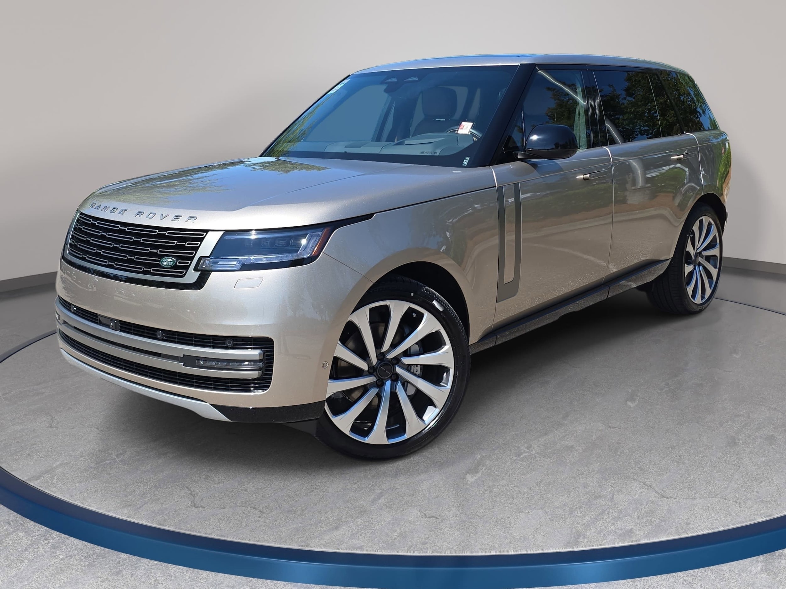 2026 Land Rover Range Rover 3.0 SE LWB 7's photo