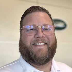 Staff member Peter Nash from ID_675579c39b55