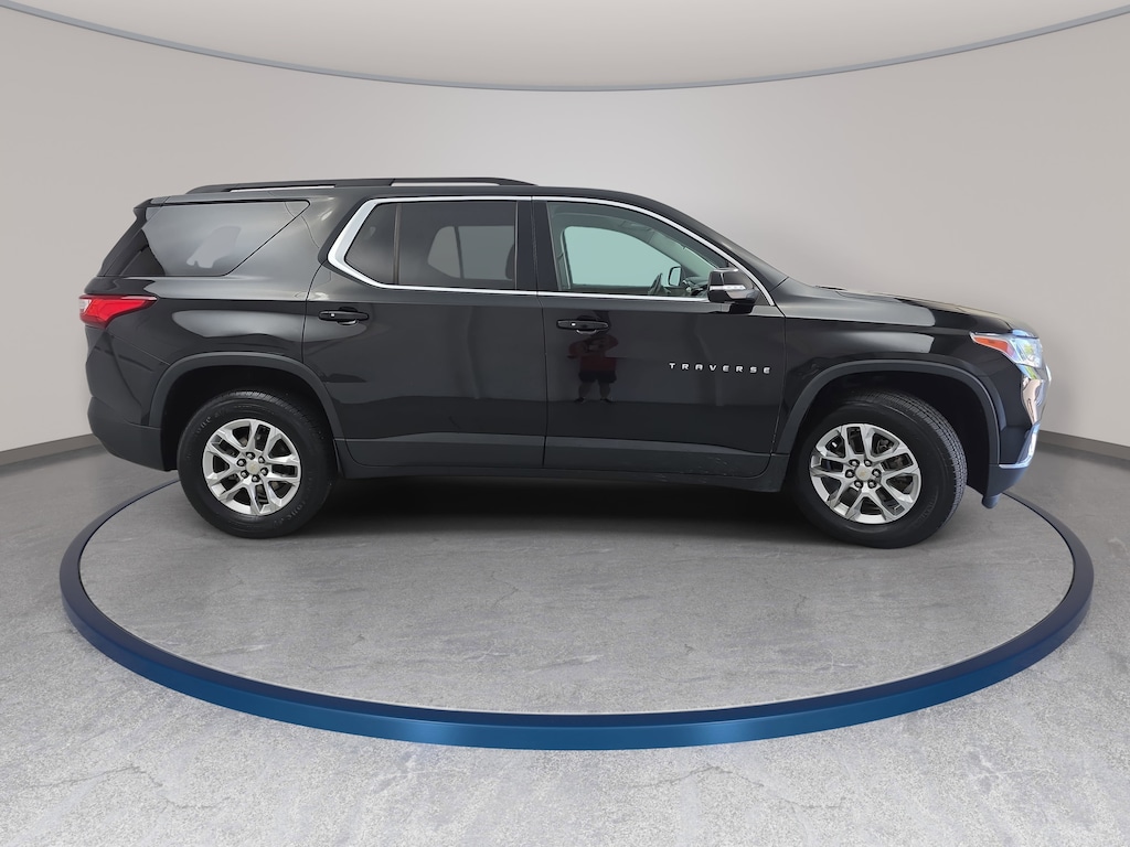 Used 2021 Chevrolet Traverse LT Cloth SUV