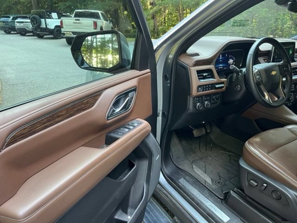 Used 2024 Chevrolet Suburban High Country SUV