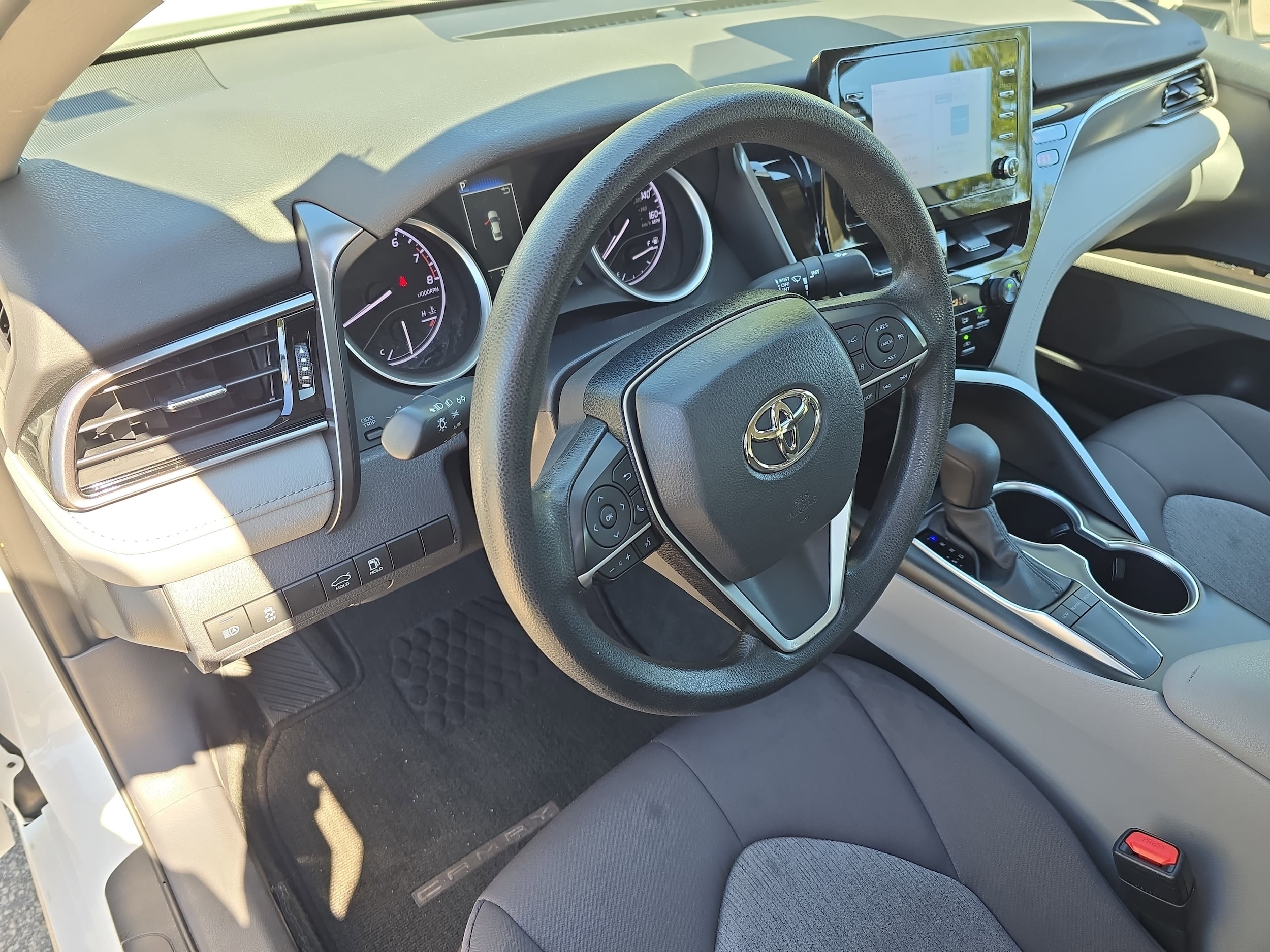 2023 Toyota Camry LE - Photo 15