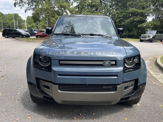 2023 Land Rover Defender X-Dynamic SE photo 3
