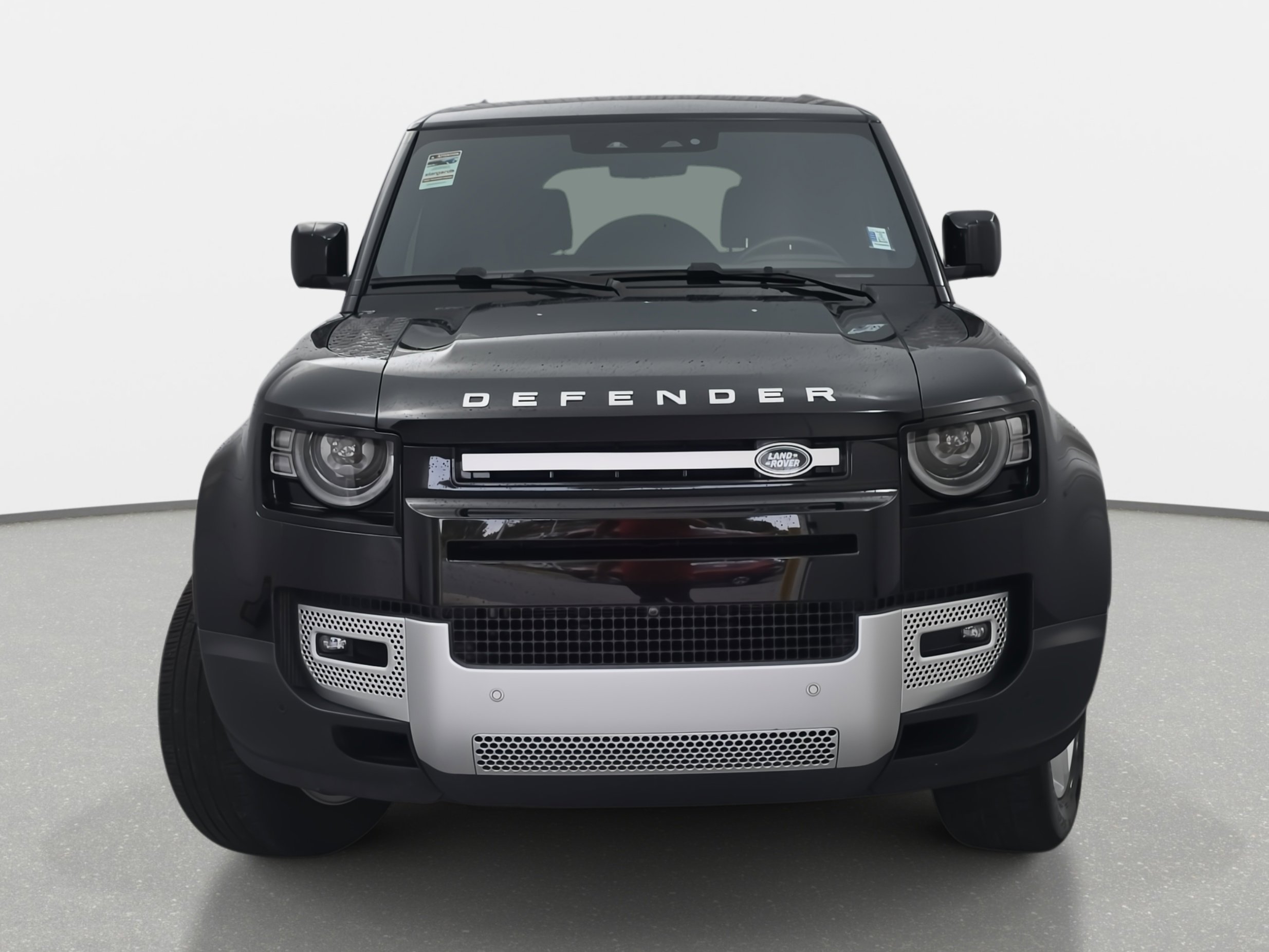 2024 Land Rover Defender S photo 2