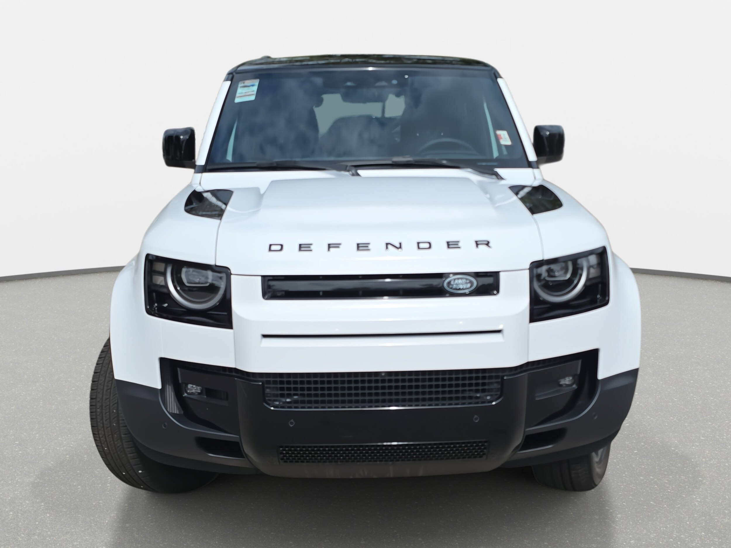 2026 Land Rover Defender 110 S photo 2