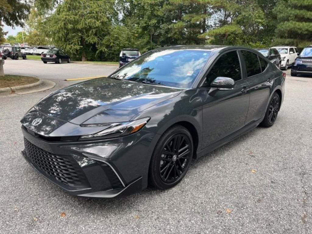 Used 2025 Toyota Camry SE Sedan