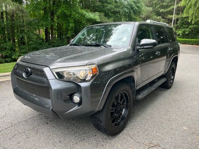 2016 Toyota 4Runner SR5 V6's photo