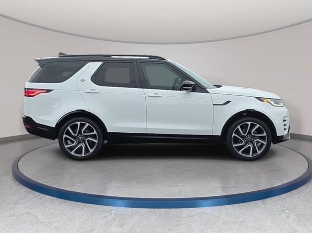 Used 2025 Land Rover Discovery Metropolitan Edition SUV