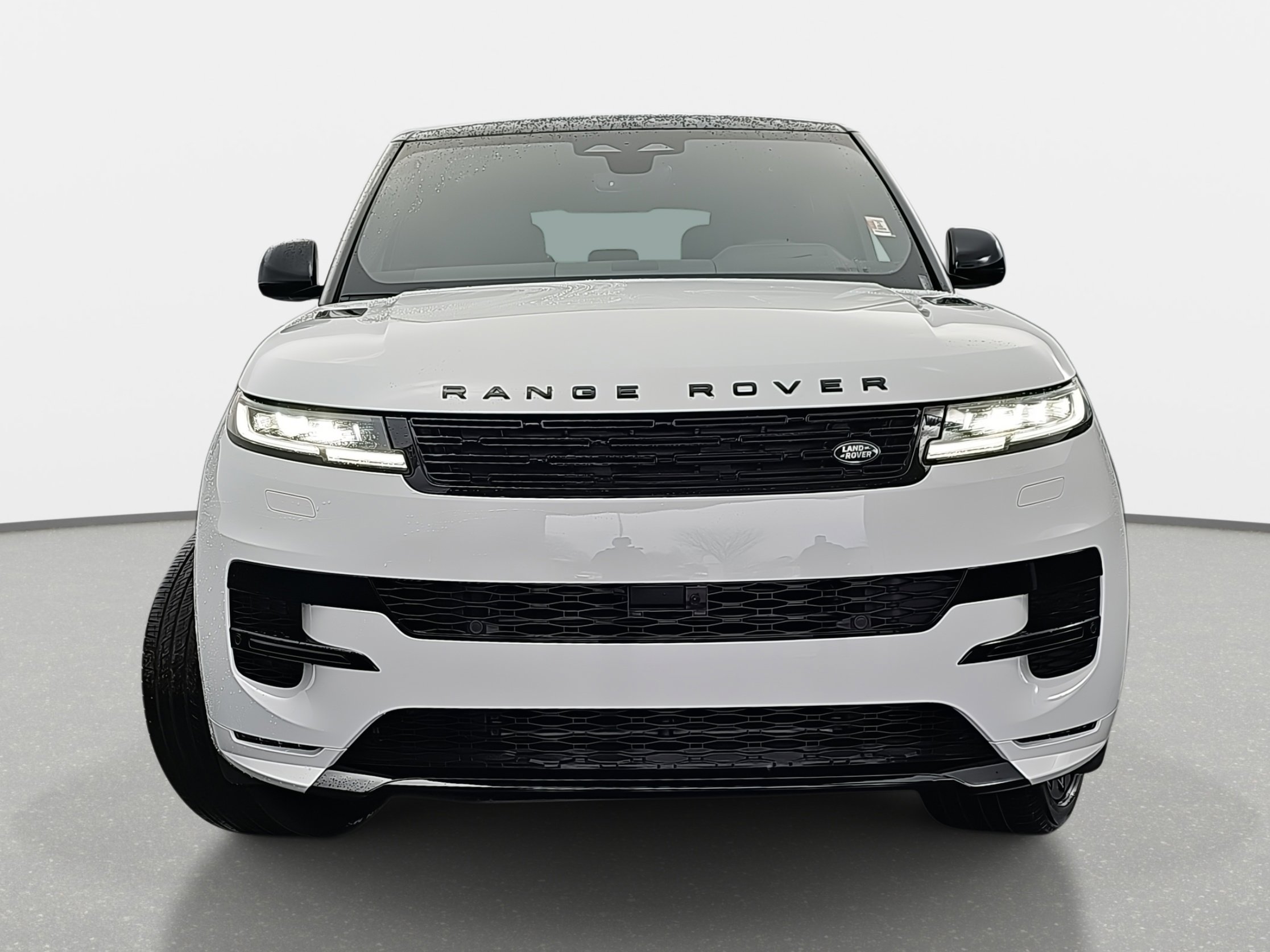 2025 Land Rover Range Rover Sport SE photo 2