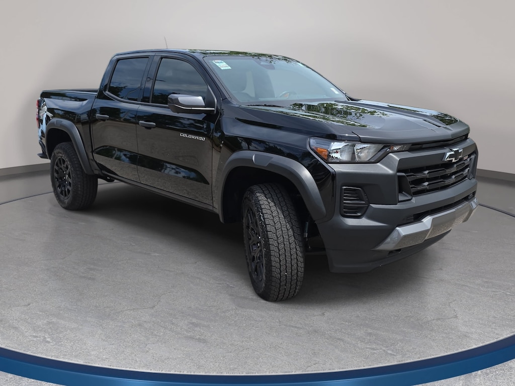 Used 2025 Chevrolet Colorado 4WD Trail Boss Truck Crew Cab