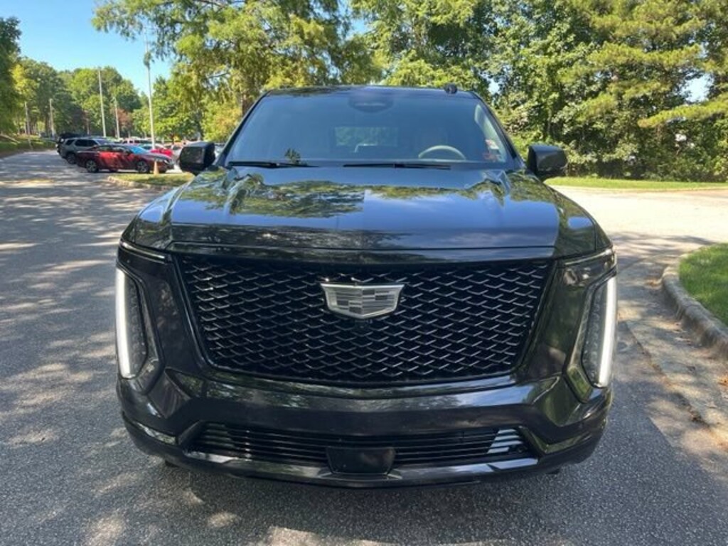 Used 2025 Cadillac Escalade 4WD Sport Platinum SUV