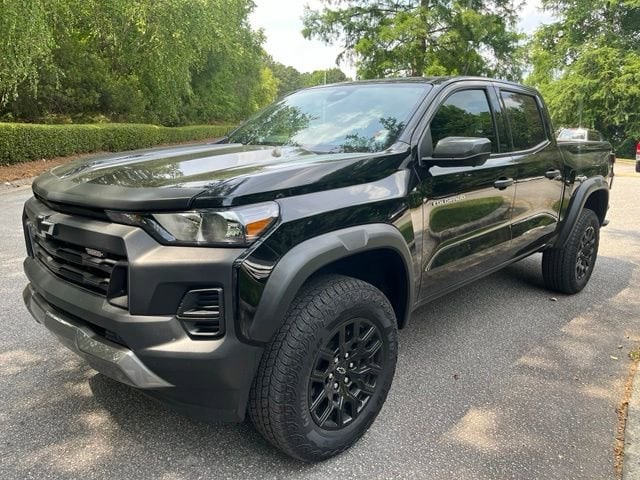 2025 Chevrolet Colorado 4WD Trail Boss Crew Cab Short Box's photo