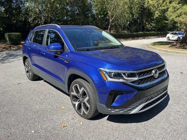 2023 Volkswagen Taos SEL photo 2