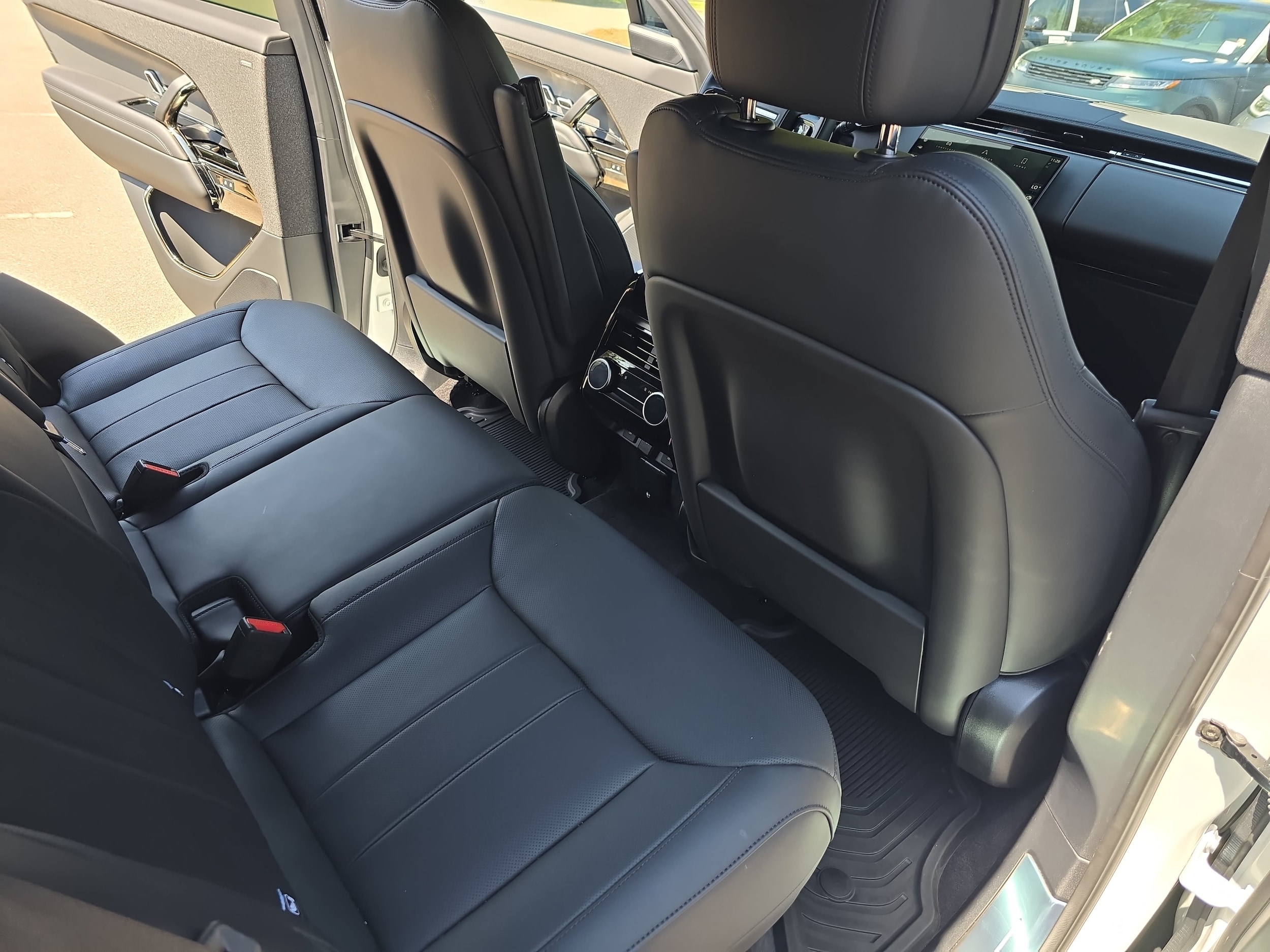 2025 Land Rover Range Rover Sport Dynamic SE - Photo 11
