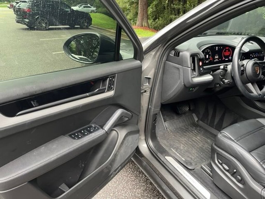 Used 2024 Porsche Cayenne SUV