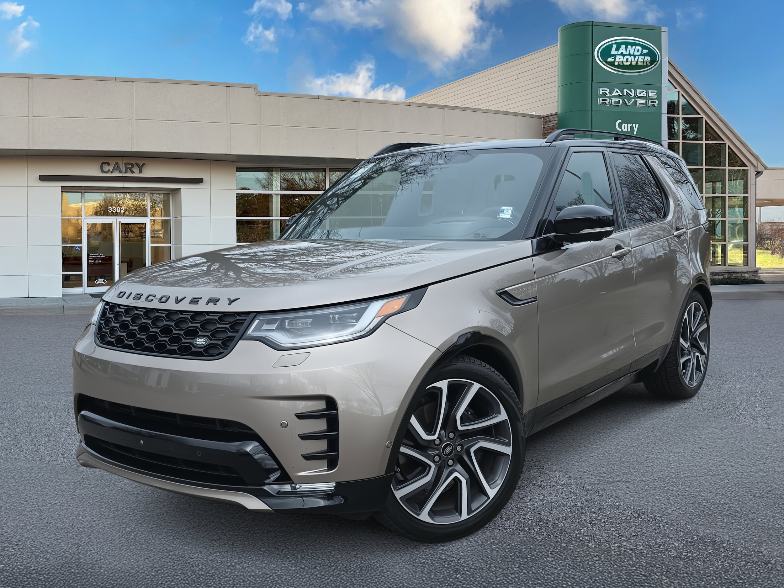 2025 Land Rover Discovery Dynamic SE