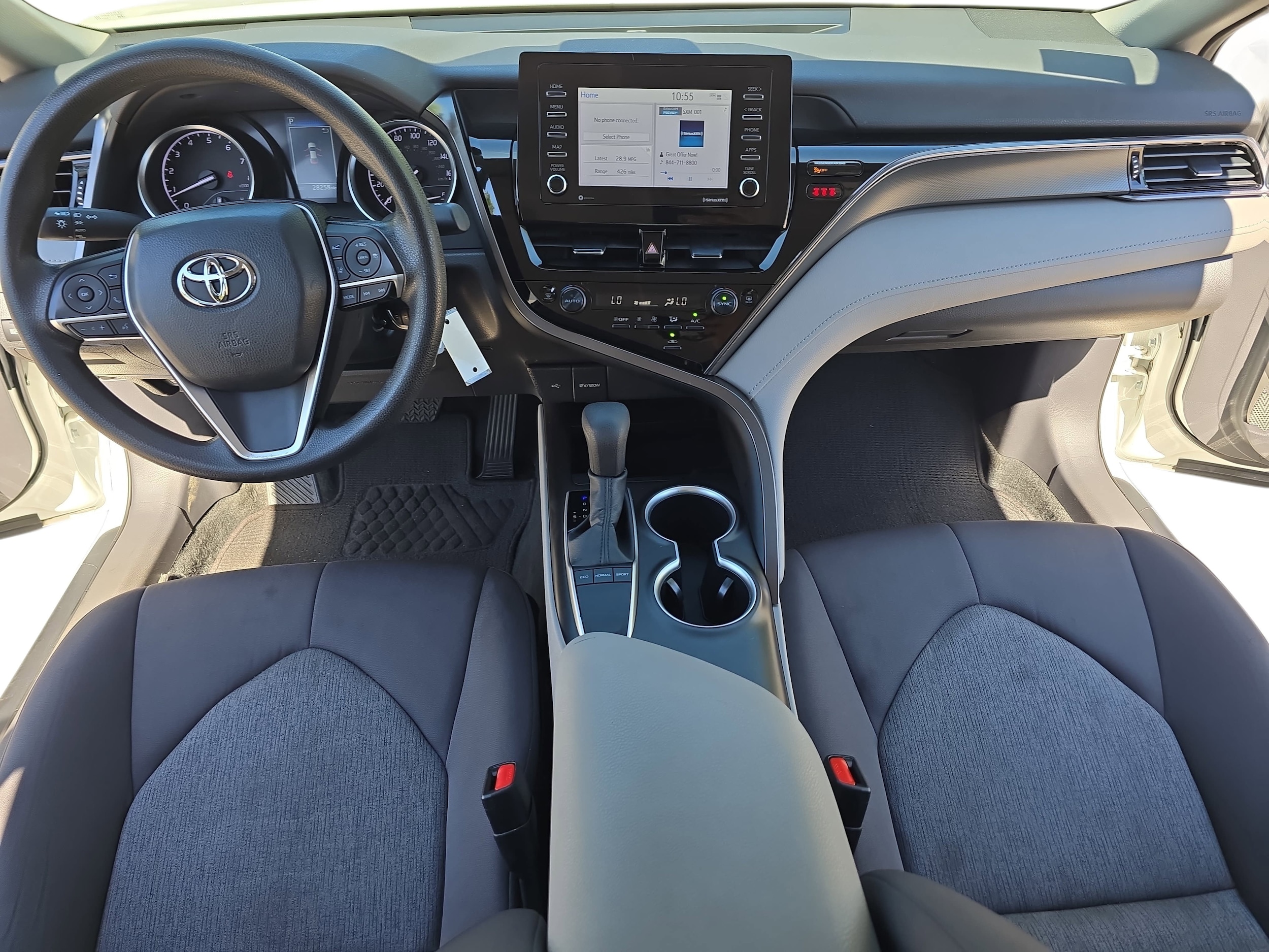 2023 Toyota Camry LE - Photo 9