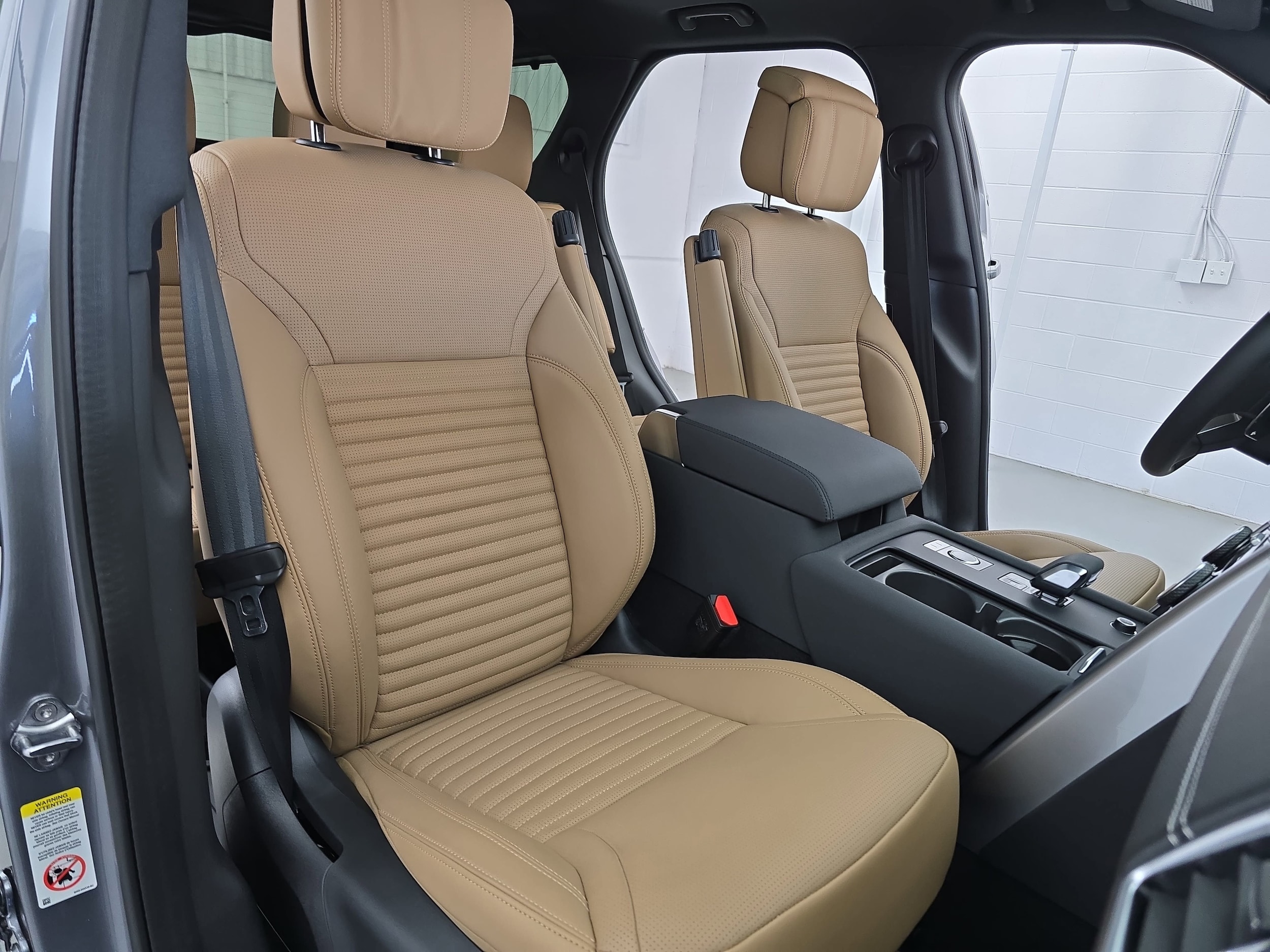 2025 Land Rover Discovery Dynamic SE - Photo 10