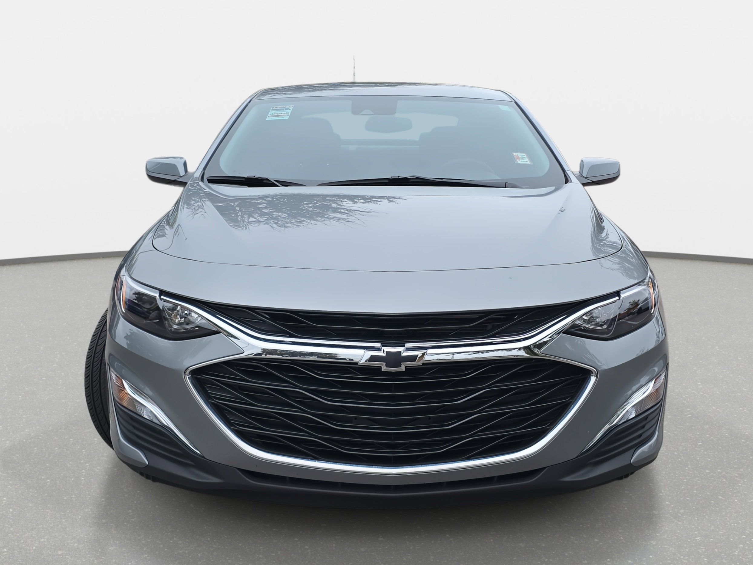 2025 Chevrolet Malibu RS photo 2