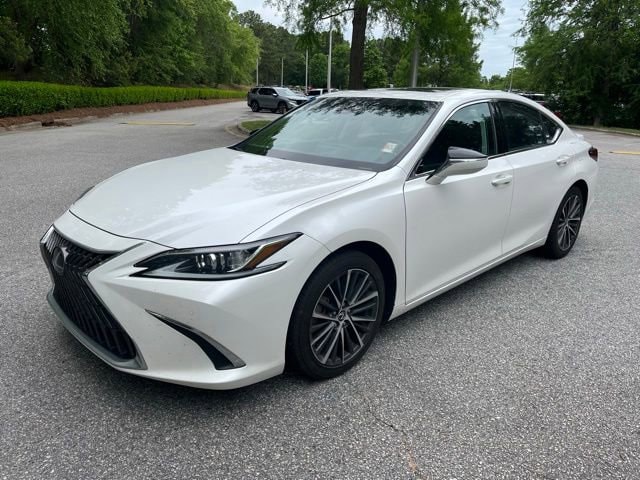 2023 Lexus ES Hybrid