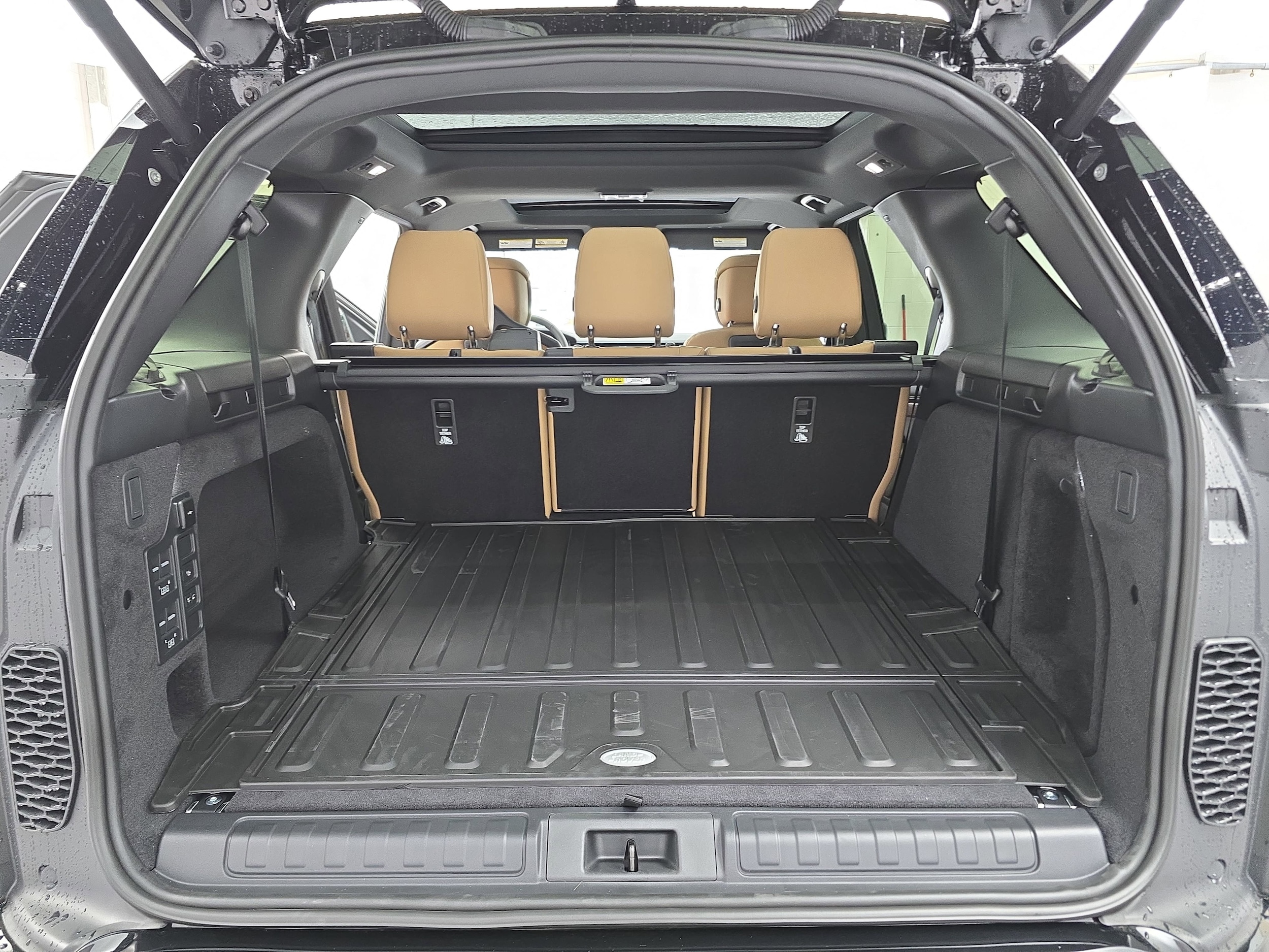 2026 Land Rover Discovery Dynamic SE - Photo 12