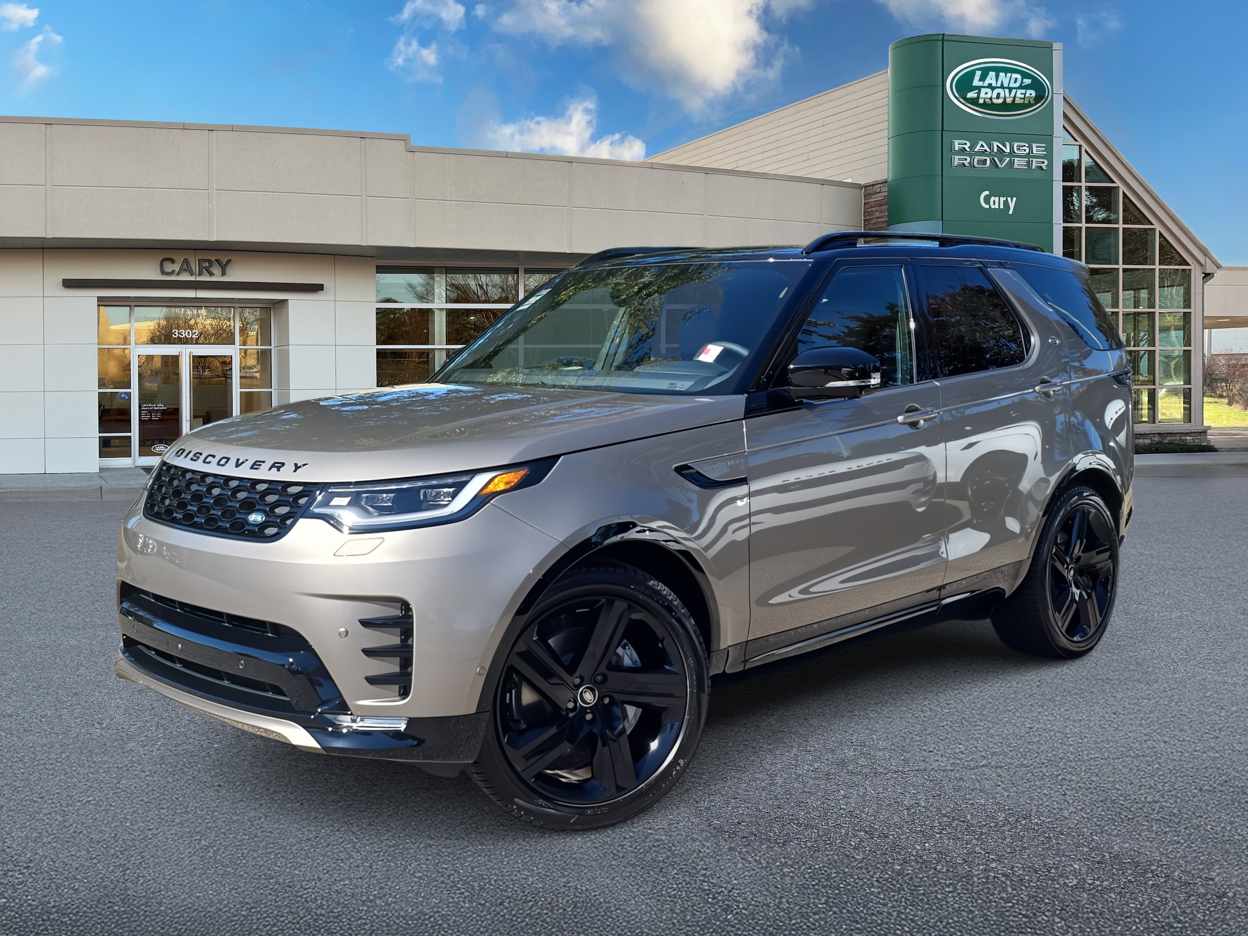 2026 Land Rover Discovery Dynamic SE 300PS SUV's photo