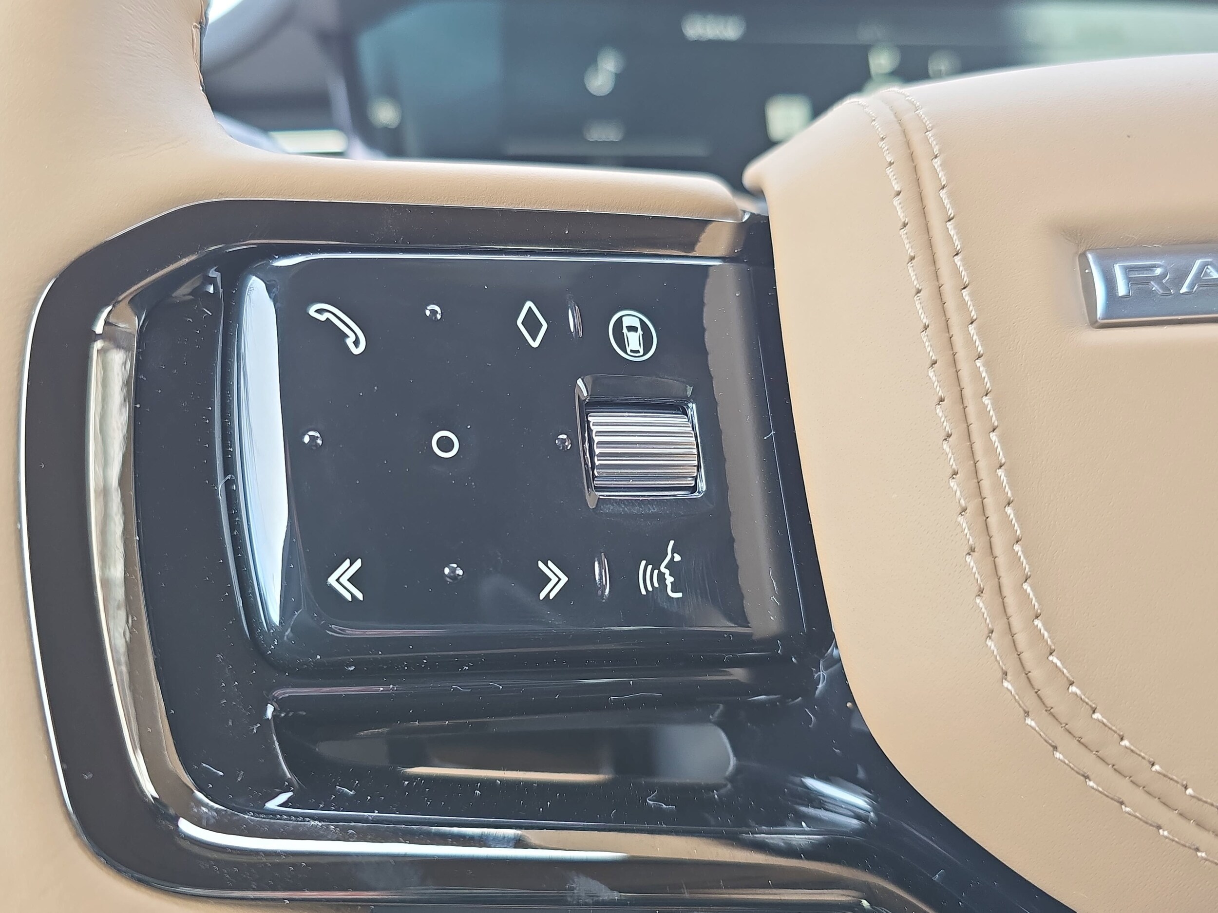 2026 Land Rover Range Rover Sport Dynamic SE - Photo 17