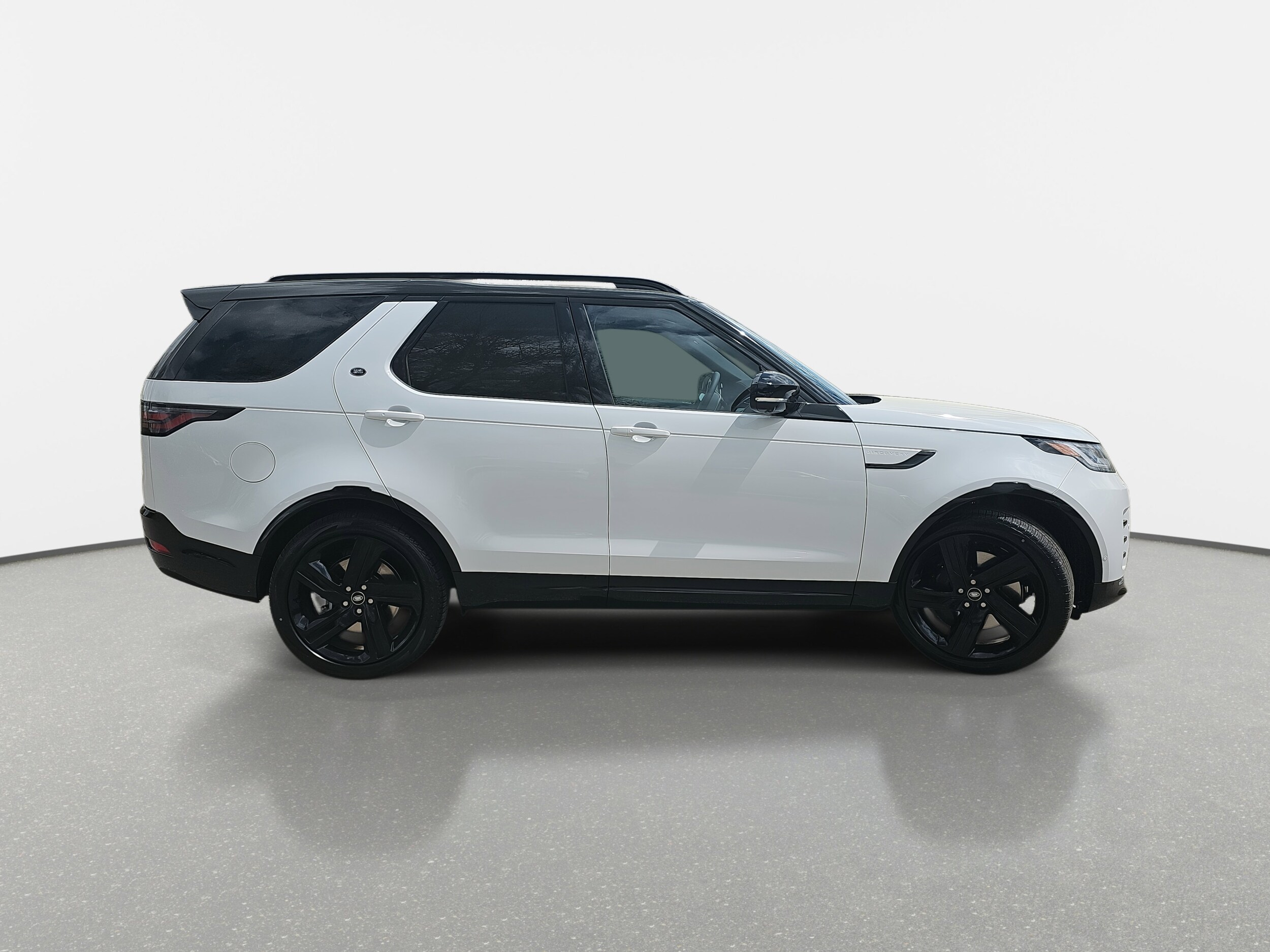 2025 Land Rover Discovery SE photo 4
