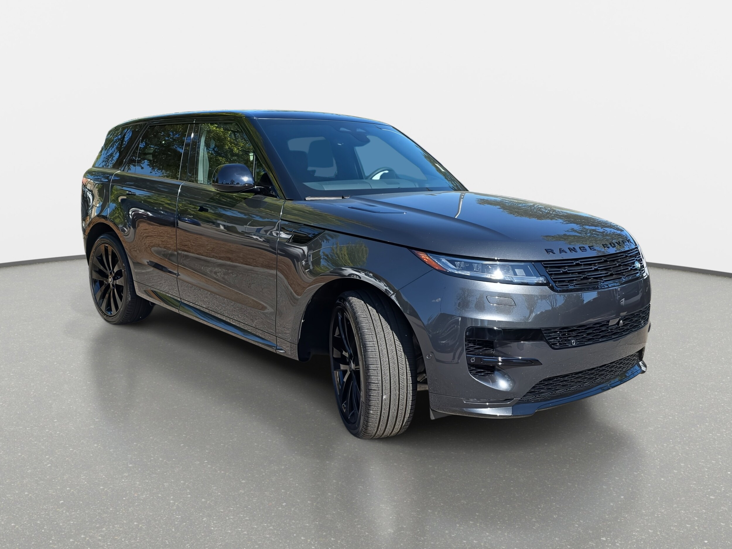 2025 Land Rover Range Rover Sport SE photo 3