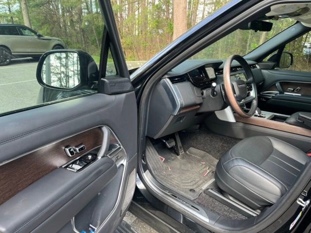 Used 2025 Land Rover Range Rover Autobiography SUV