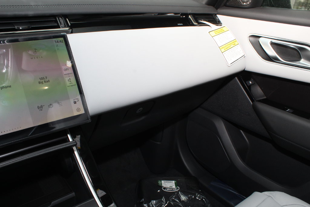 2026 Land Rover Range Rover Velar Dynamic SE - Photo 36