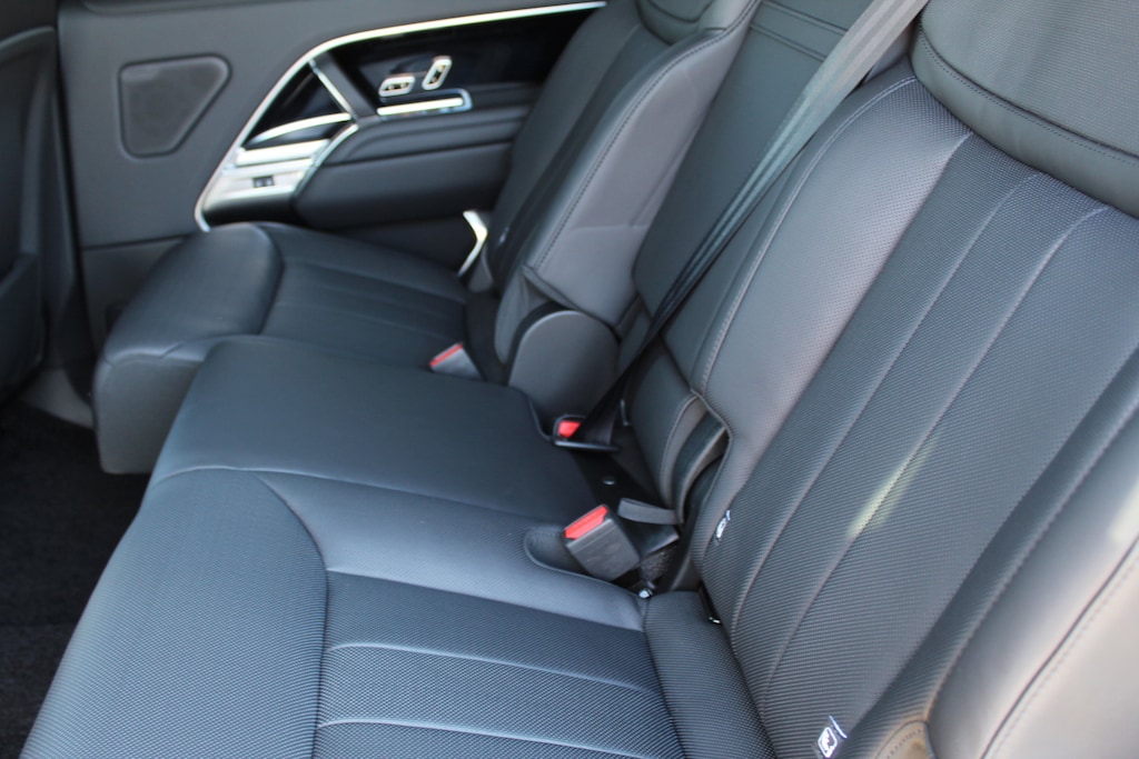 New 2025 Land Rover Range Rover SE 7 Seats 400PS SUV