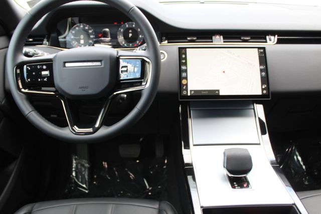 2025 Land Rover Range Rover Evoque S photo 4