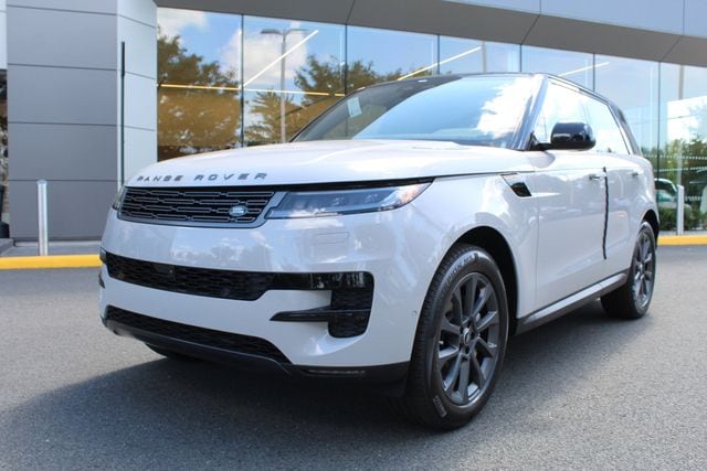 2025 Land Rover Range Rover Sport SE's photo