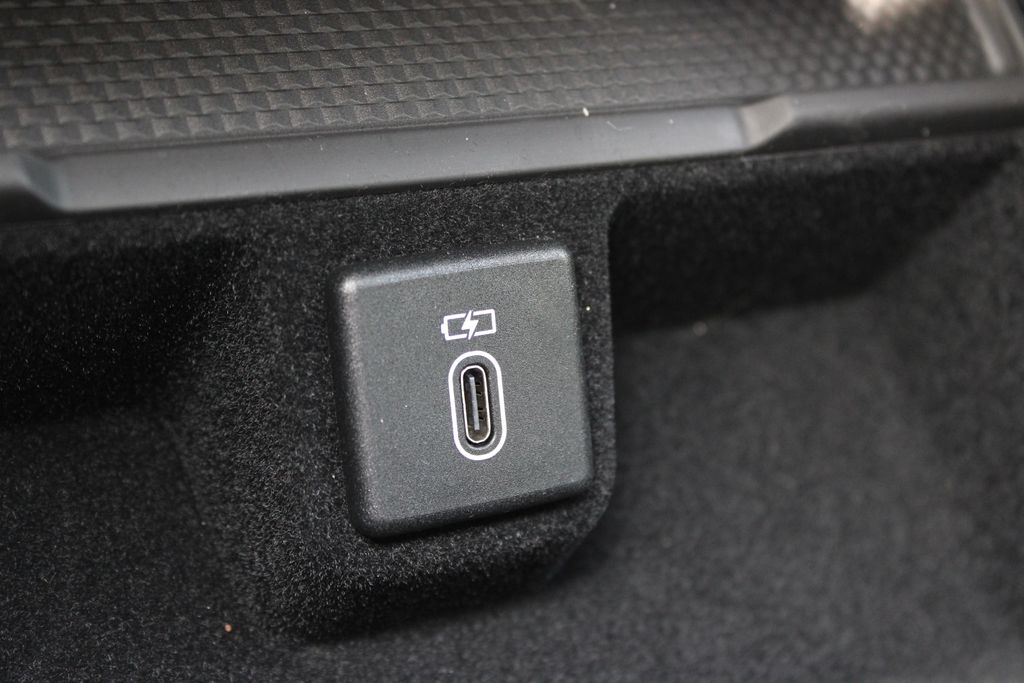 2026 Land Rover Range Rover SE - Photo 23