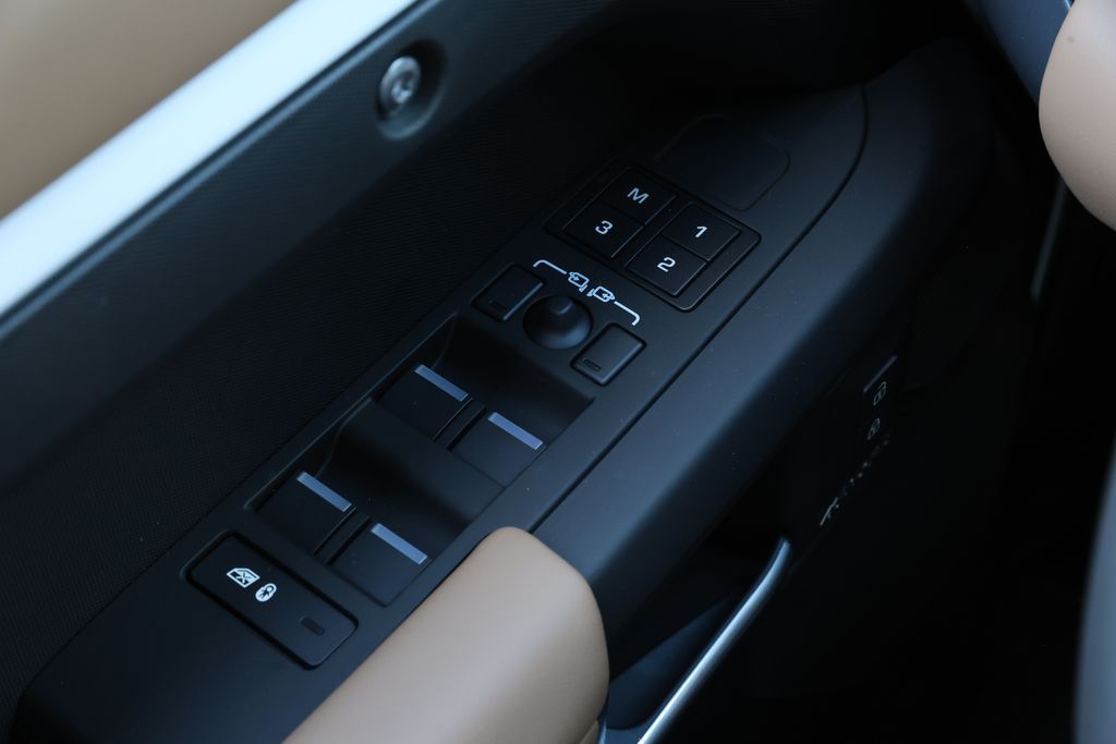 2026 Land Rover Defender X-Dynamic SE - Photo 20