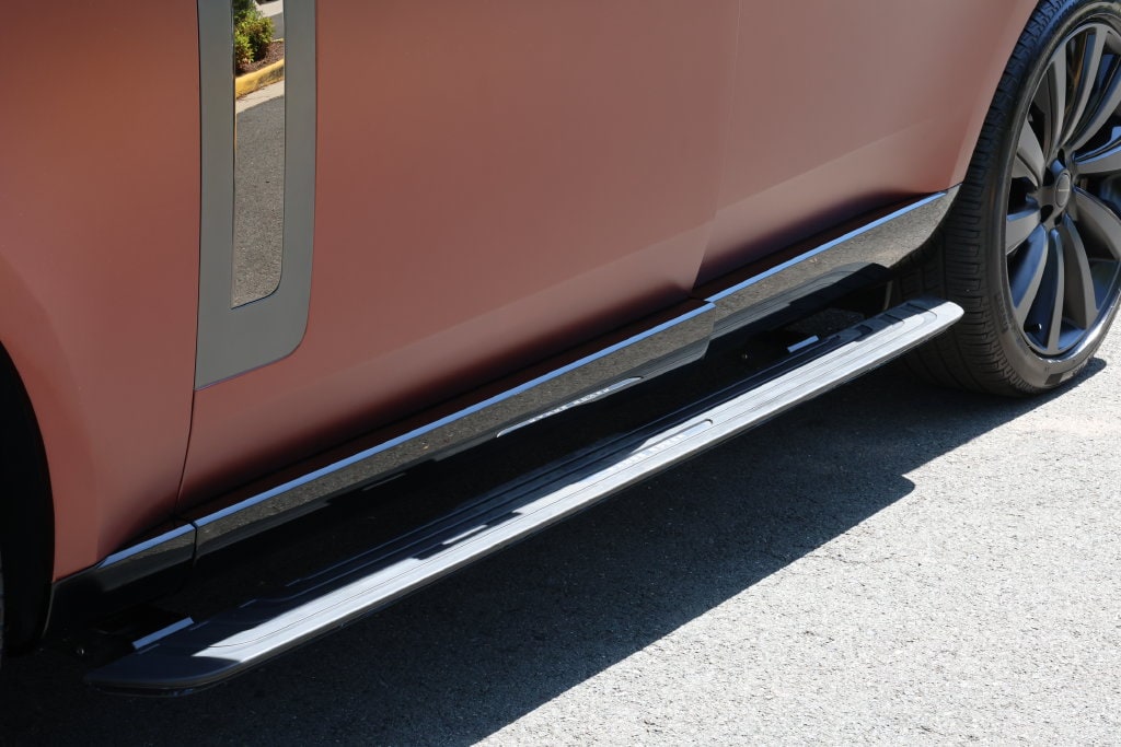 2026 Land Rover Range Rover SV - Photo 9