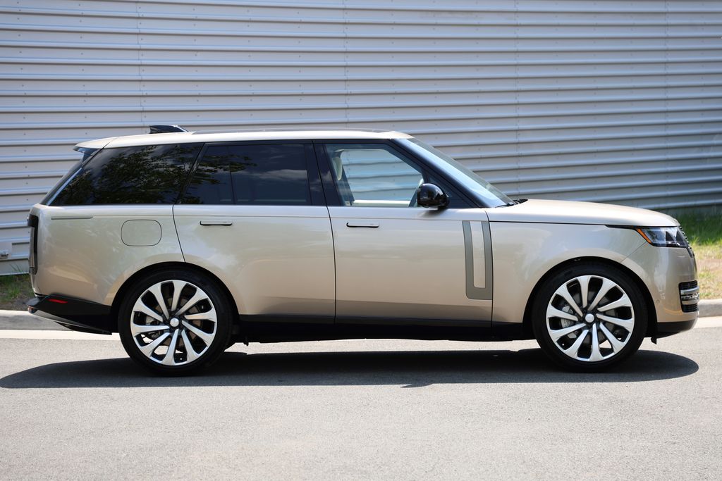 2025 Land Rover Range Rover SE - Photo 4