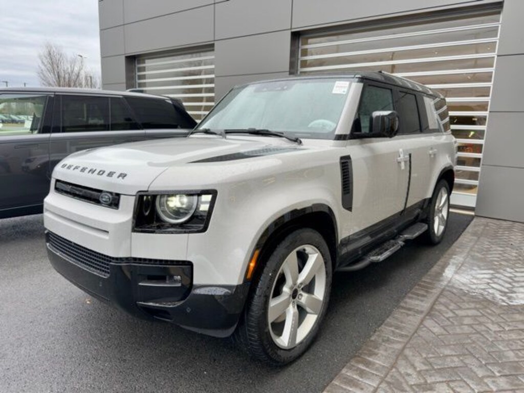 New 2026 Land Rover Defender 130 X-Dynamic SE SUV