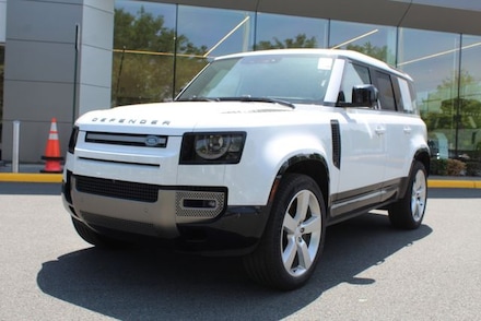 2025 Land Rover Defender 110 X-Dynamic SE SUV