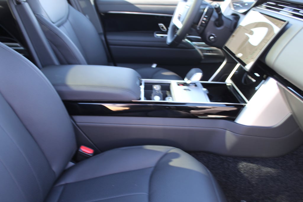 New 2025 Land Rover Range Rover SE 7 Seats 400PS SUV