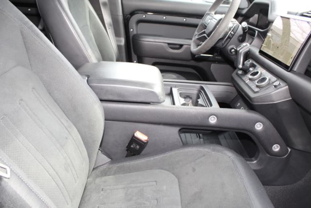 Used 2022 Land Rover Defender 110 V8 525PS SUV