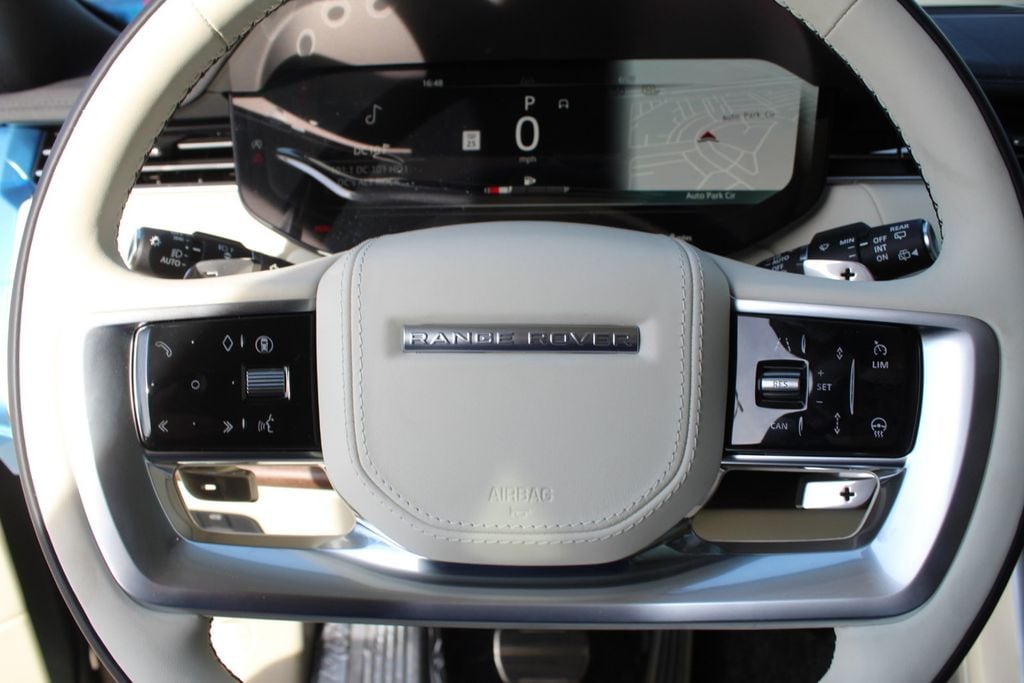 2025 Land Rover Range Rover SE - Photo 30