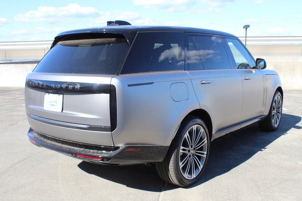 New 2025 Land Rover Range Rover SE 7 Seats 400PS SUV