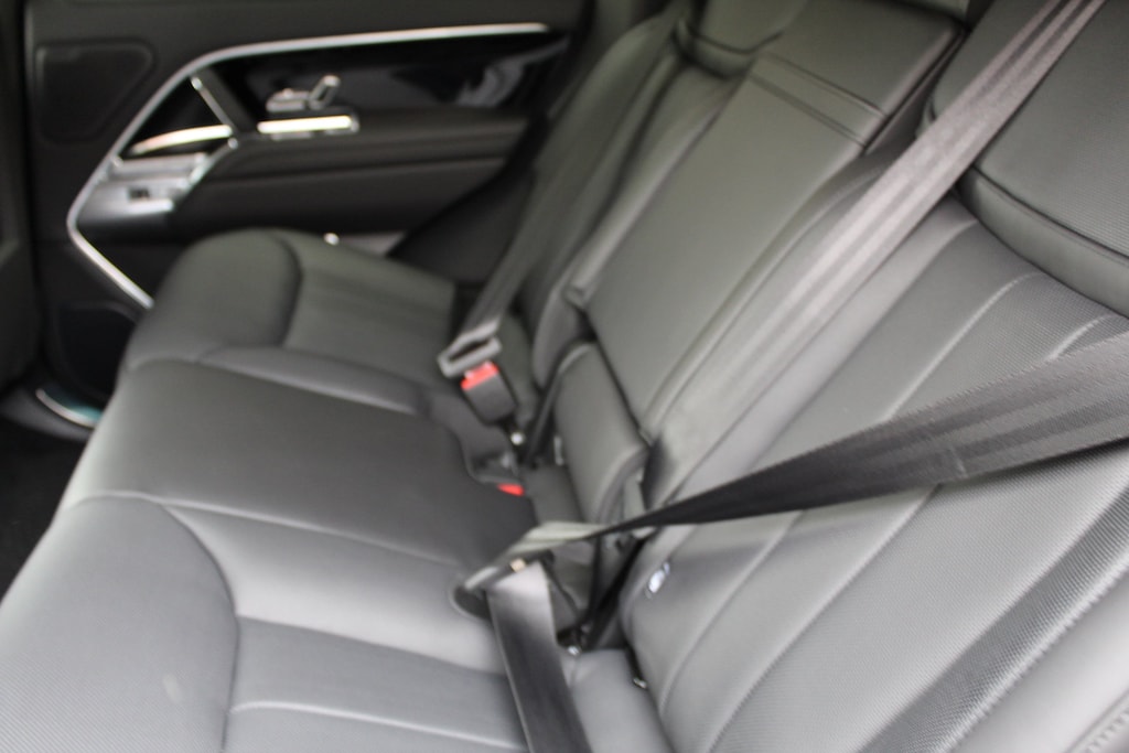 New 2025 Land Rover Range Rover SE 530PS SUV