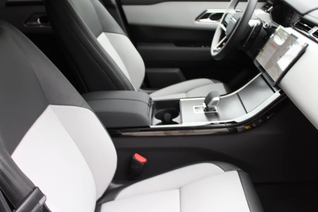 New 2026 Land Rover Range Rover Velar Dynamic SE 250PS SUV