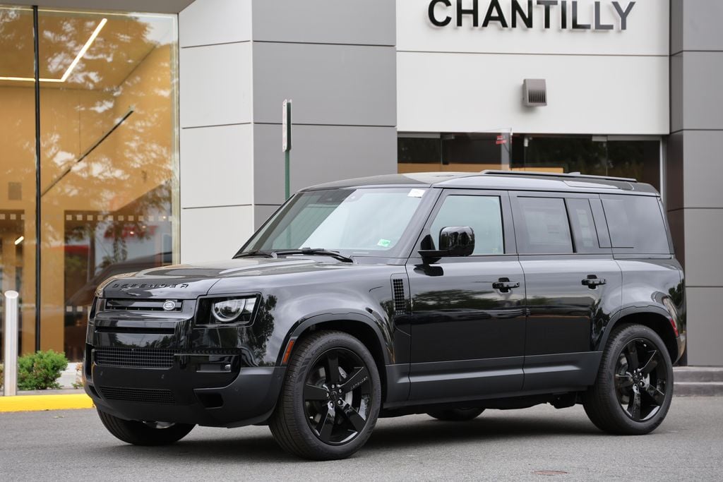 2026 Land Rover Defender 110 S P300's photo
