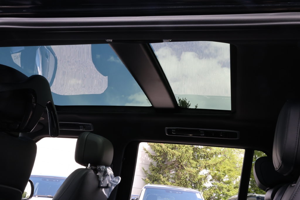 2026 Land Rover Range Rover SE - Photo 14